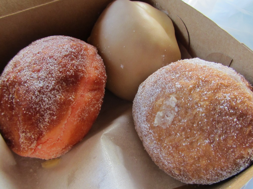 Kona to Volacano National Park - Punalu'u Bakery Malasada