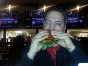 slaters 5050 tom eating burger