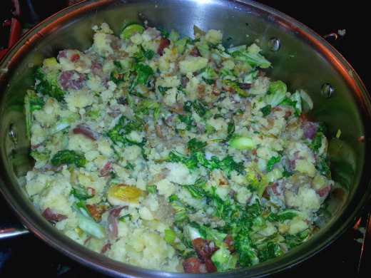 Irish Potato Soup with Kale and Bacon - Add smashed potatoes to vegetable saute Irish Potato Soup with Kale and Bacon - Add smashed potatoes to vegetable saute