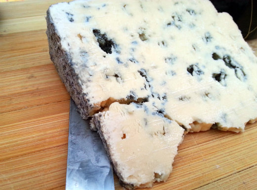 Coppola Wine - blue cheese