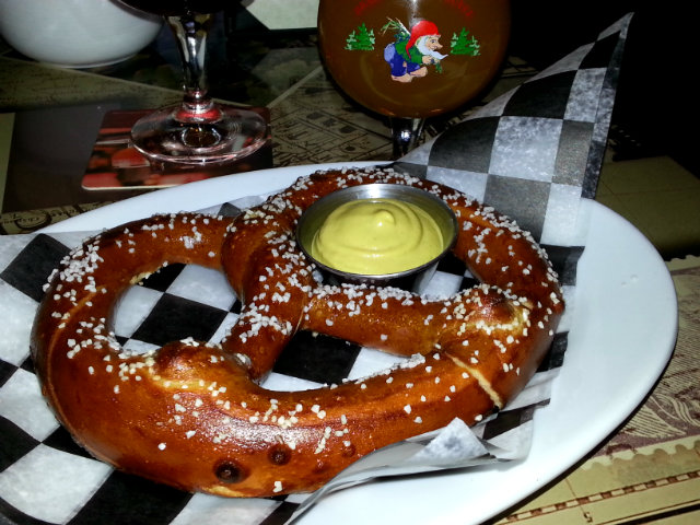 The Globe - Pretzel