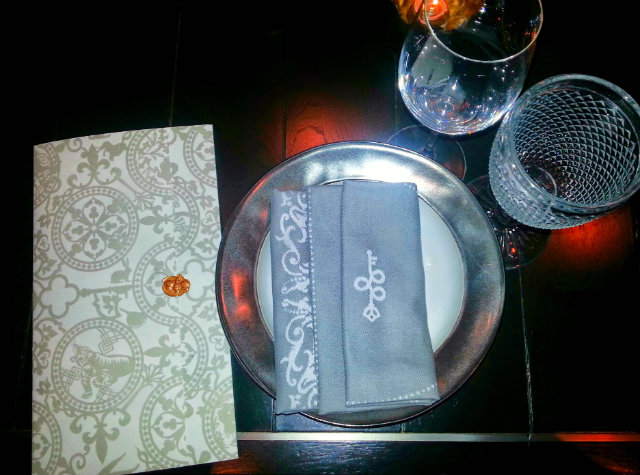 Rose Rabbit Lie Table Setup