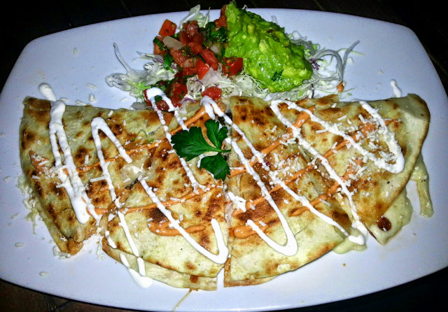 La Vida Cantina Quesodilla de Langosta