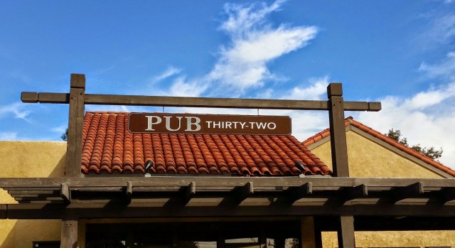 Pub Thirty-Two exterior