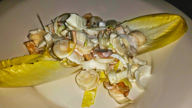 Pub Thirty Two White Salad