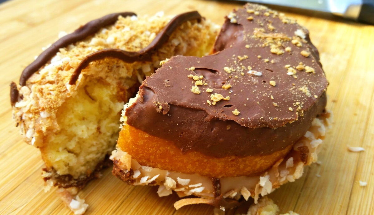 OC Donut Bar - Samoa back side