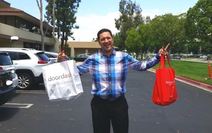 Taco Bell delivery by DoorDash Tom picks up order Taco Bell delivery by DoorDash Tom picks up order